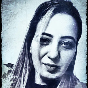 Meet your Posher, Lara